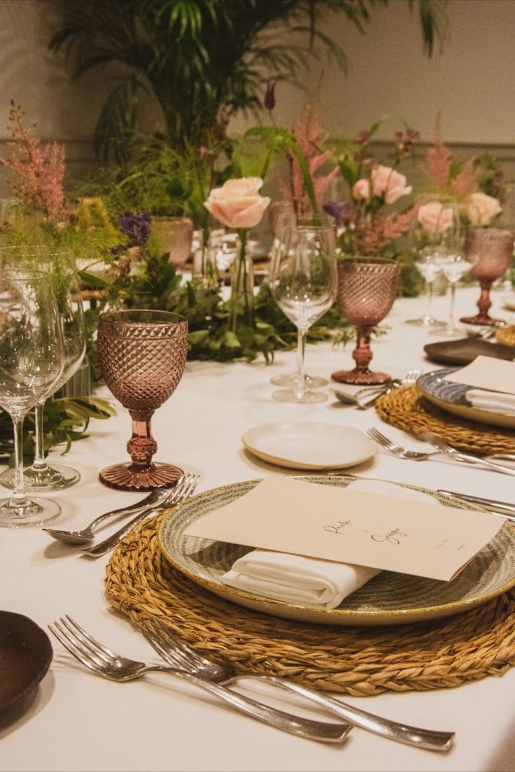 Alquiler de menaje premium en Bogotá para eventos corporativos y sociales